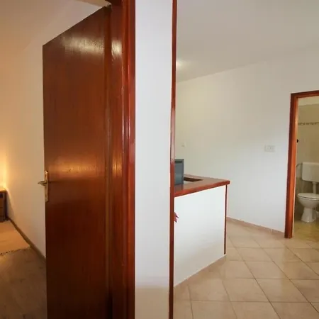 Ferienwohnung In Mit Grill, Terrasse Und Garten شقة *