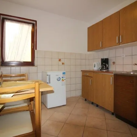 Апартаменты Ferienwohnung In Mit Grill, Terrasse Und Garten Пореч